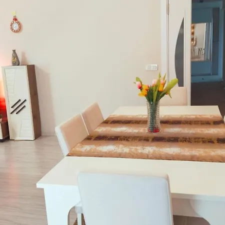 דירה Open View Inside A Residential Complex איסטמבול